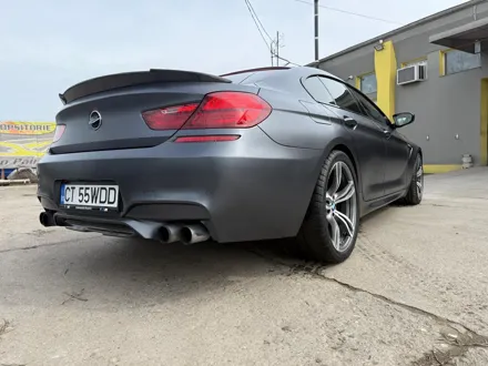 BMW · detaliu posterior